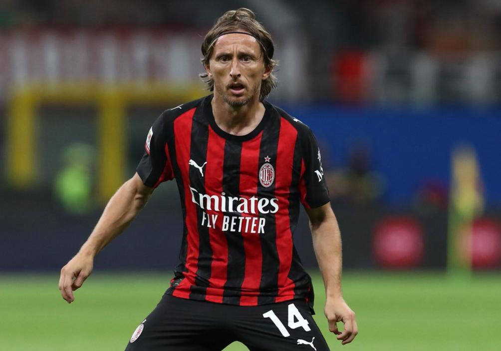 连续参加多场比赛（Multi-tabling）的精力分配技巧。（多桌同时参赛的精力管理策略）